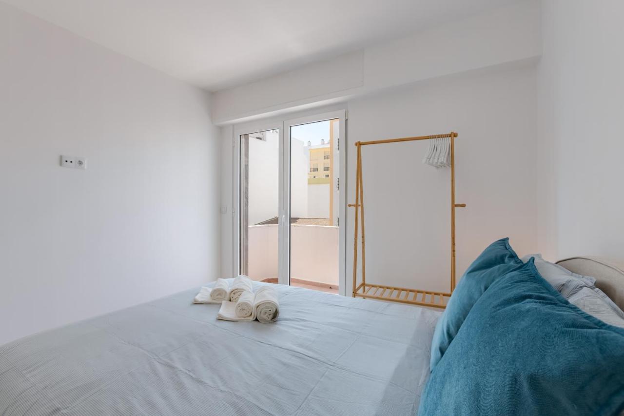T2 Rosa Dos Ventos, A/C & Terrace - Casas & Papeis Daire Armação de Pêra Dış mekan fotoğraf