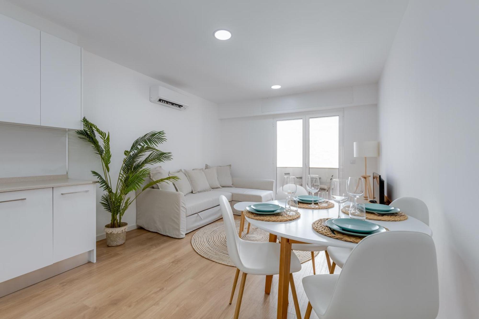 T2 Rosa Dos Ventos, A/C & Terrace - Casas & Papeis Daire Armação de Pêra Dış mekan fotoğraf